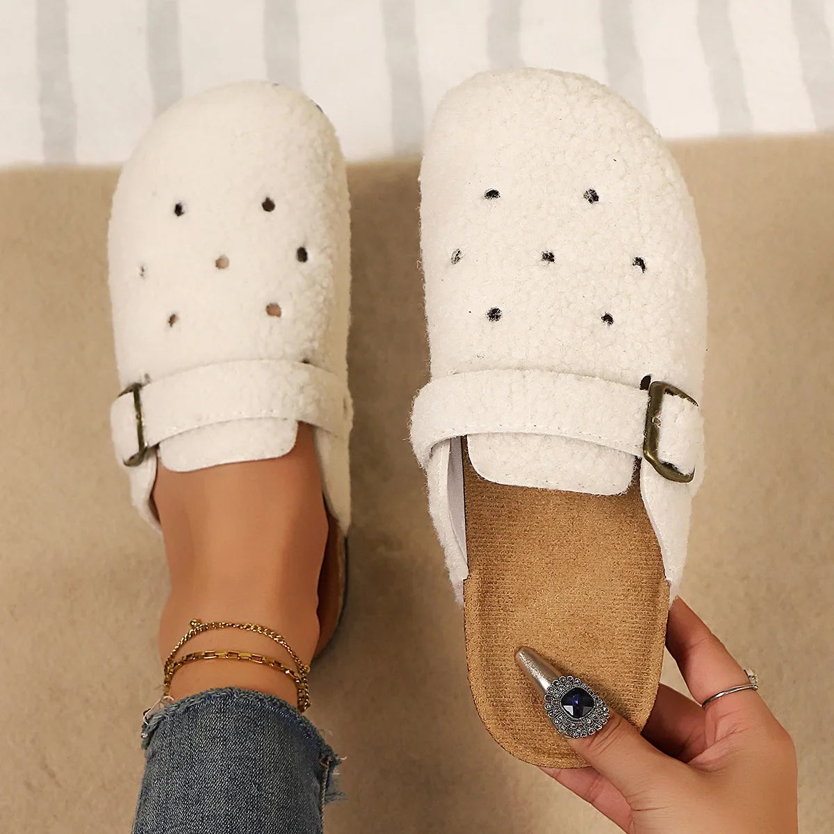 Solace Fleece Clogs — Hopeforwho (view 5)