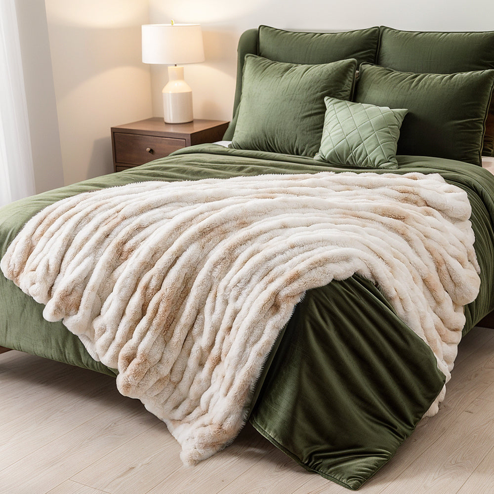 Arabelle Throw Blanket — Hopeforwho (view 3)