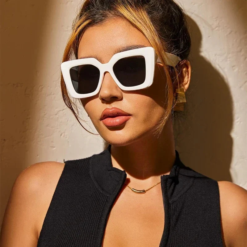 Valencia Classic Sunglasses — Hopeforwho (view 2)