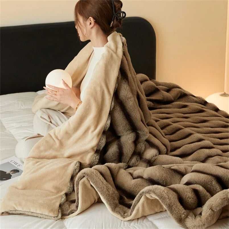 Calista Fur Blanket — Hopeforwho (view 2)