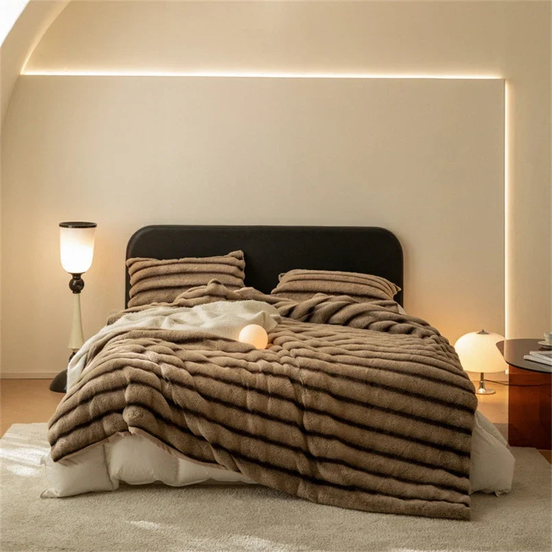 Calista Fur Blanket — Hopeforwho (view 6)