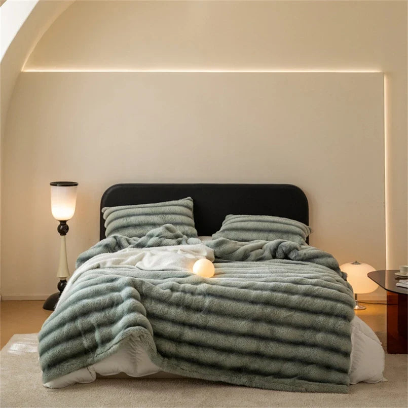 Calista Fur Blanket — Hopeforwho (view 9)