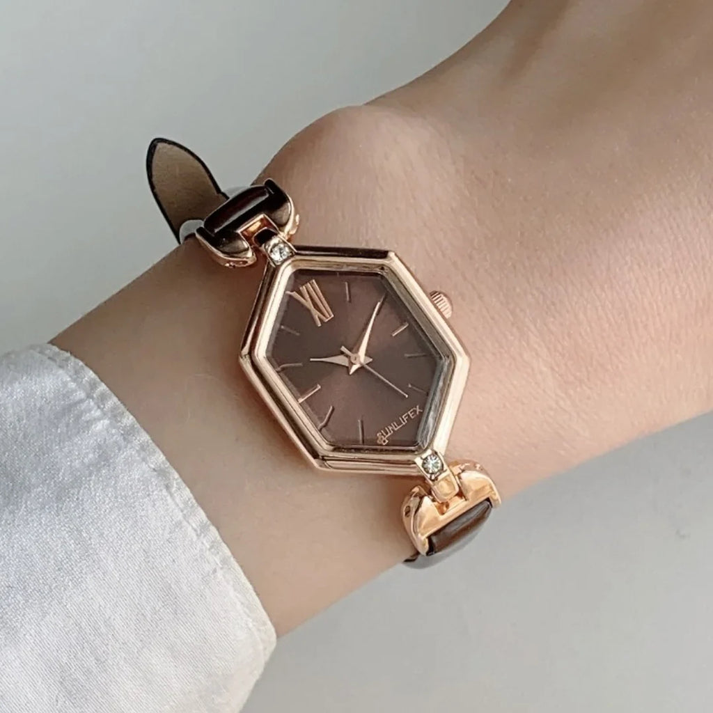 Zora Wristwatch — Hopeforwho (view 2)