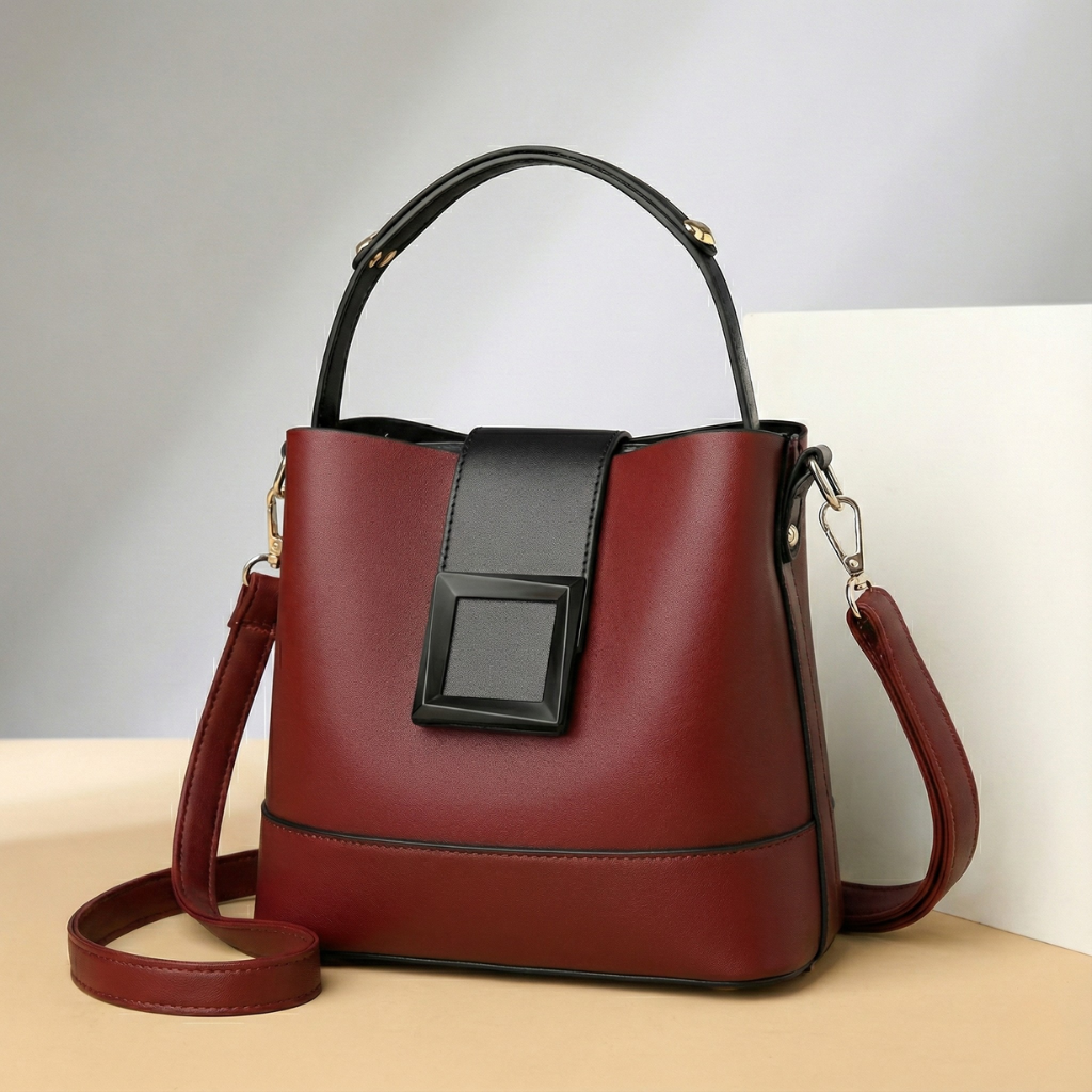 Women's Leather Handbag with Gold Hardware | Savona — Hopeforwho (view 2)